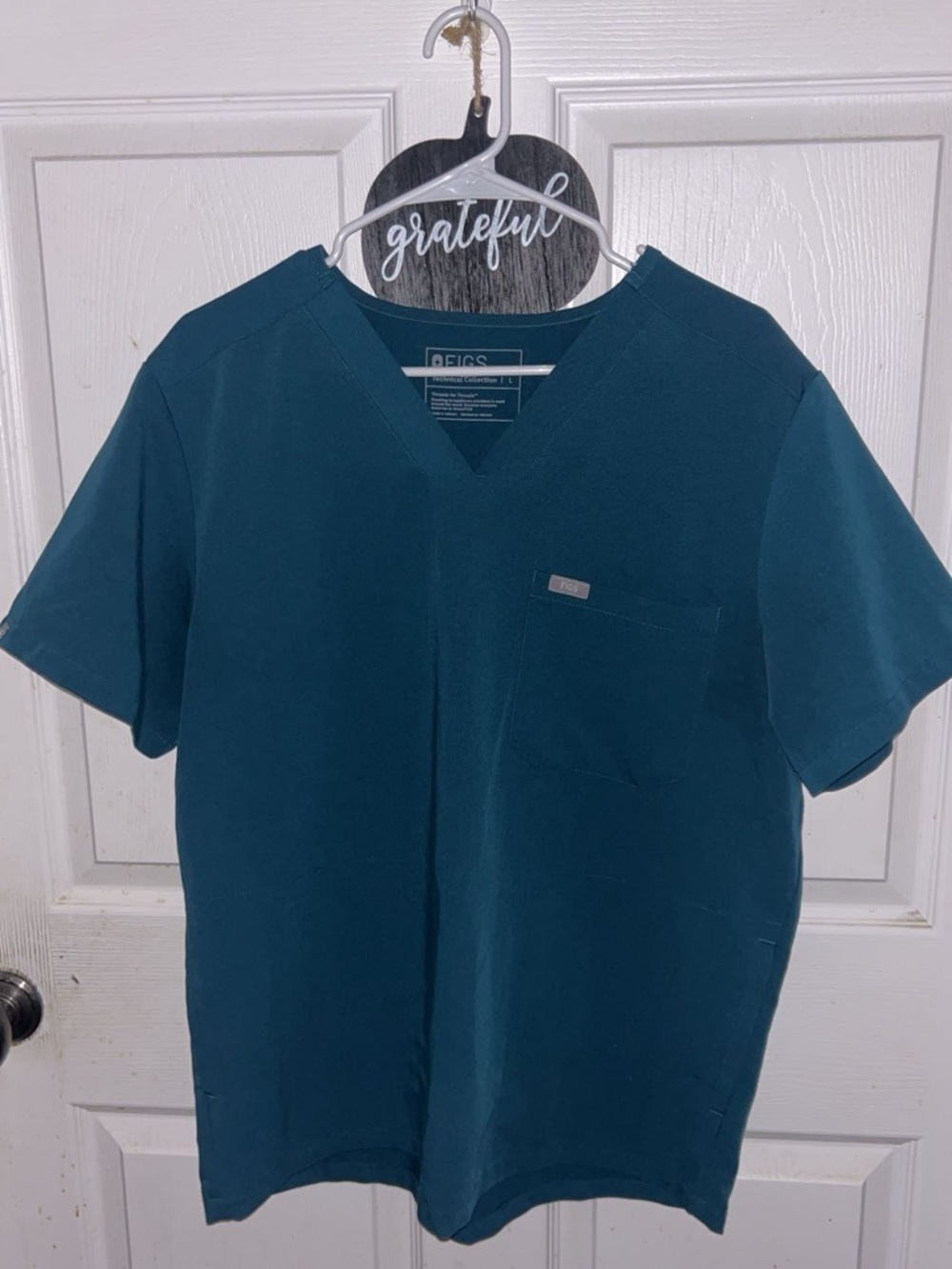 WOMENS SIZE L FIGS CARIBBEAN BLUE TOP